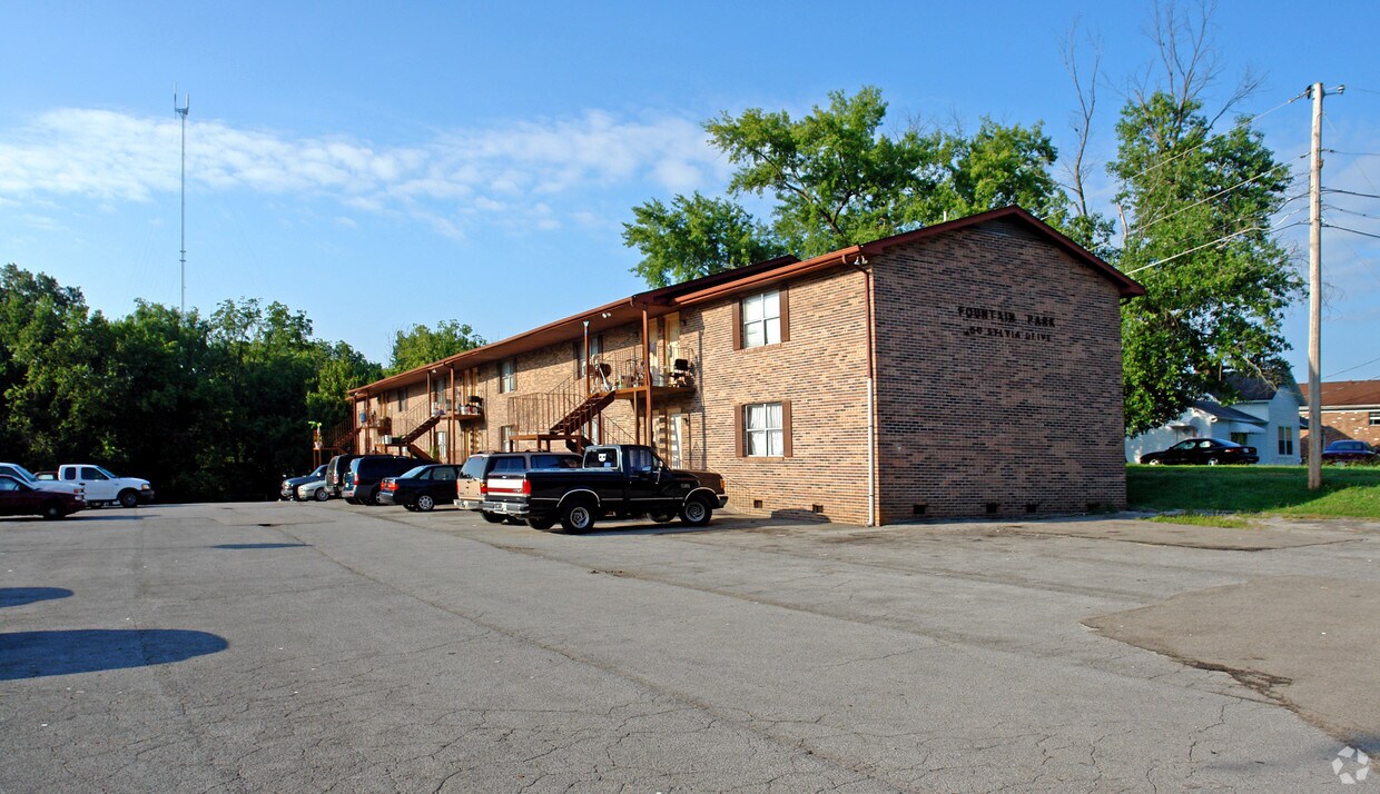 Primary Photo - 200 Sylvia Dr