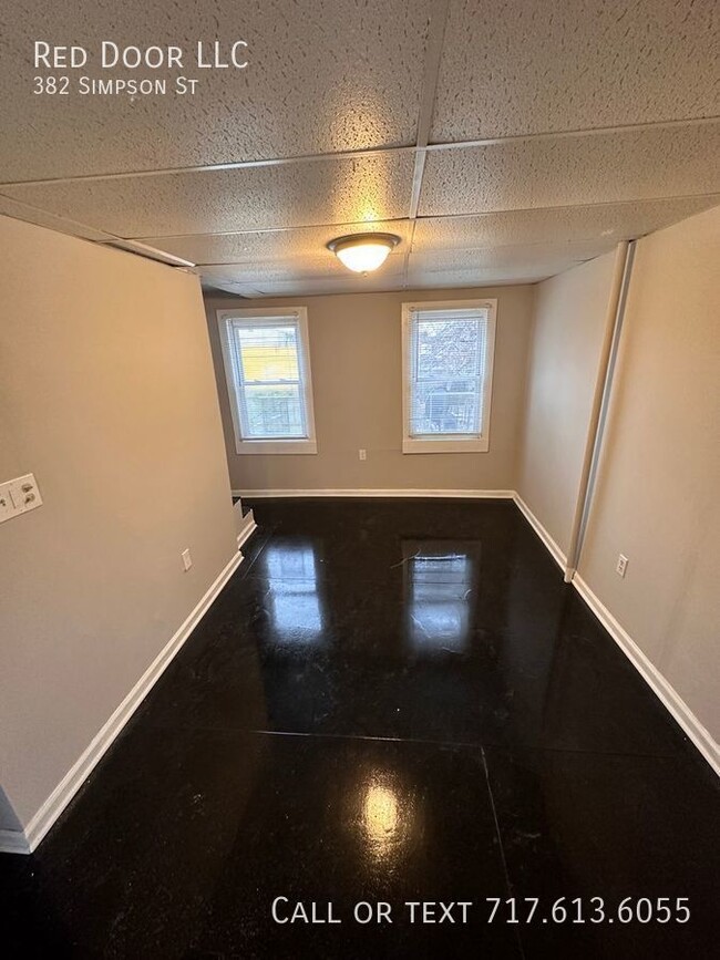 Building Photo - Recently Remodeled 2bd Home In East York!