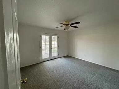 Foto del edificio - 2856 Manchester Pl