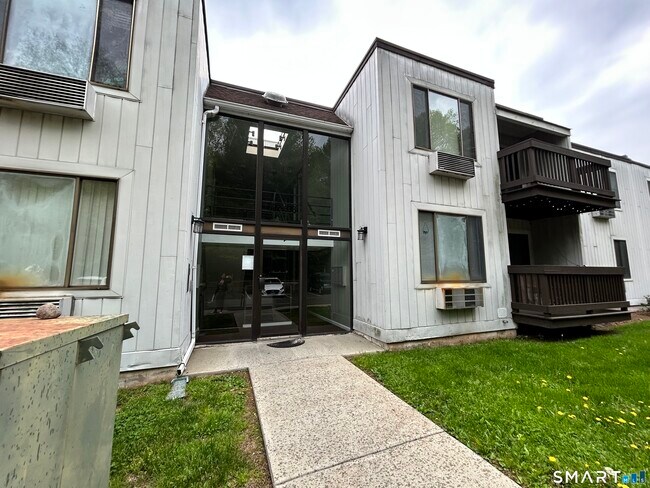 Foto del edificio - 175 Mill Pond Rd