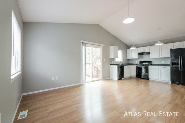 Building Photo - 14525 E 47th Dr