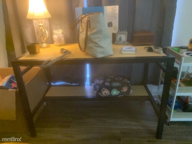 Foto del edificio - 1 br, 1 bath Apartment - 351 Foreman Ave