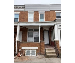 Building Photo - 3325 E Monument St