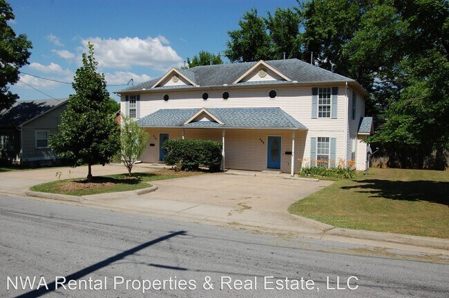 Foto del edificio - 3 br, 2 bath House - 508 Highland Ave