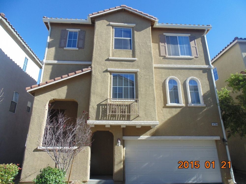 Primary Photo - TRI LEVEL HOME WITH 3 MASTER BEDROOMS