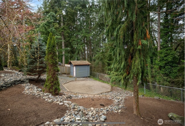 Building Photo - 1626 Huson Dr