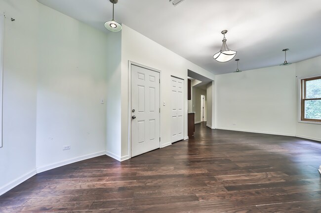 Foto del edificio - 3516 W Belden Ave