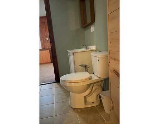 Foto del edificio - 108 Burgess Ave