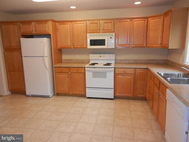 Building Photo - 106 Garris Rd