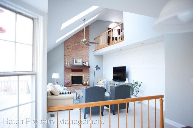 Foto del edificio - 5800 Three Penny Dr