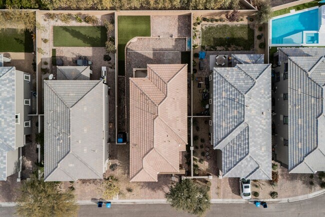 Building Photo - Summerlin West Location -  Ready for move-in