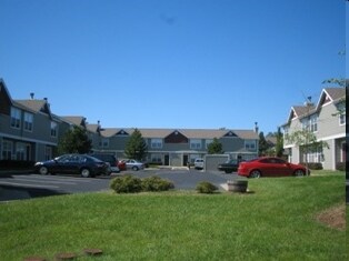 Foto del edificio - Congressional Townhomes