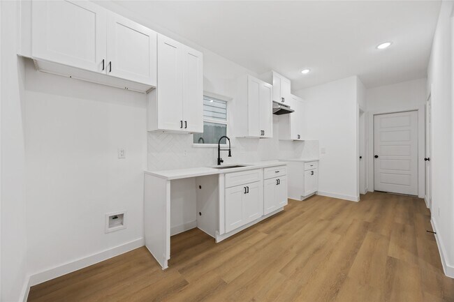 Building Photo - 8108 De Priest St