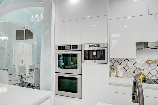 Foto del edificio - 11910 Osprey Point Cir