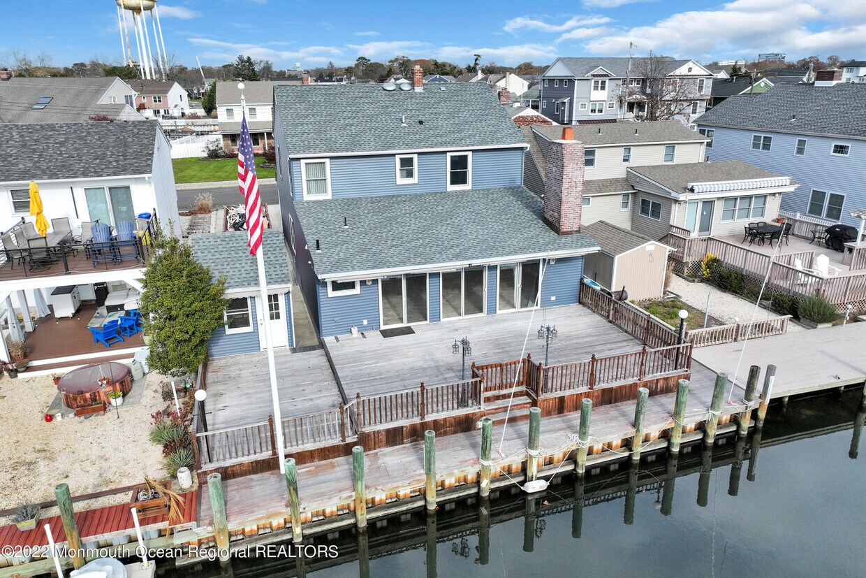 2114 Middle Ave, Point Pleasant, NJ 08742 House Rental in Point