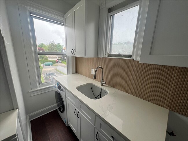 Building Photo - 62 Woodland Ave
