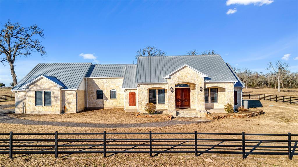 Foto principal - 42844 Henson Rd