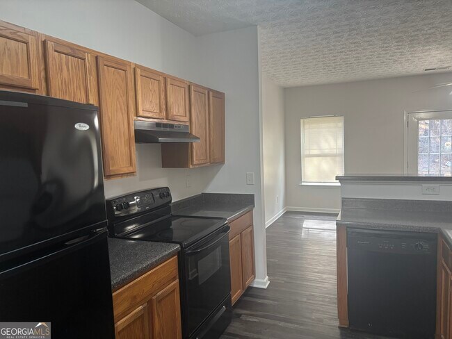 Building Photo - 6367 Ellenwood Dr