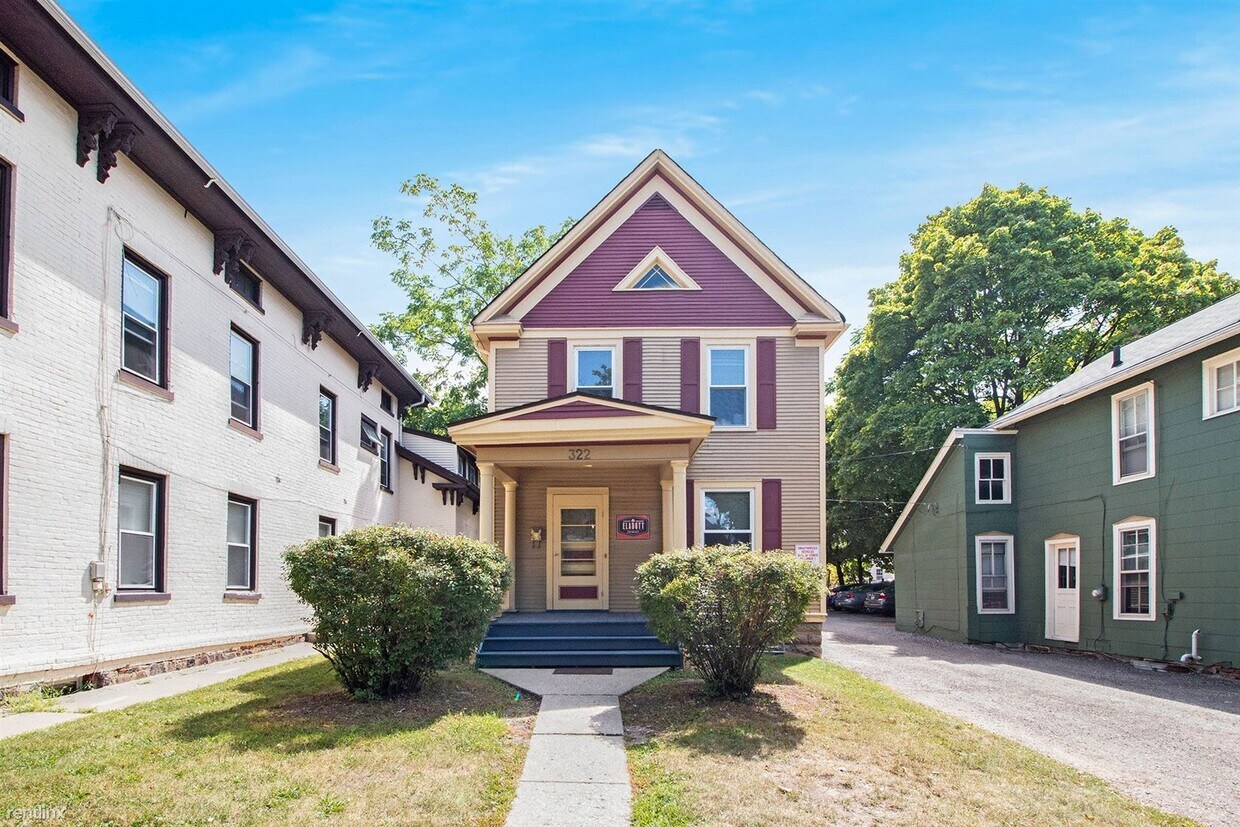 Primary Photo - 322 Catherine St