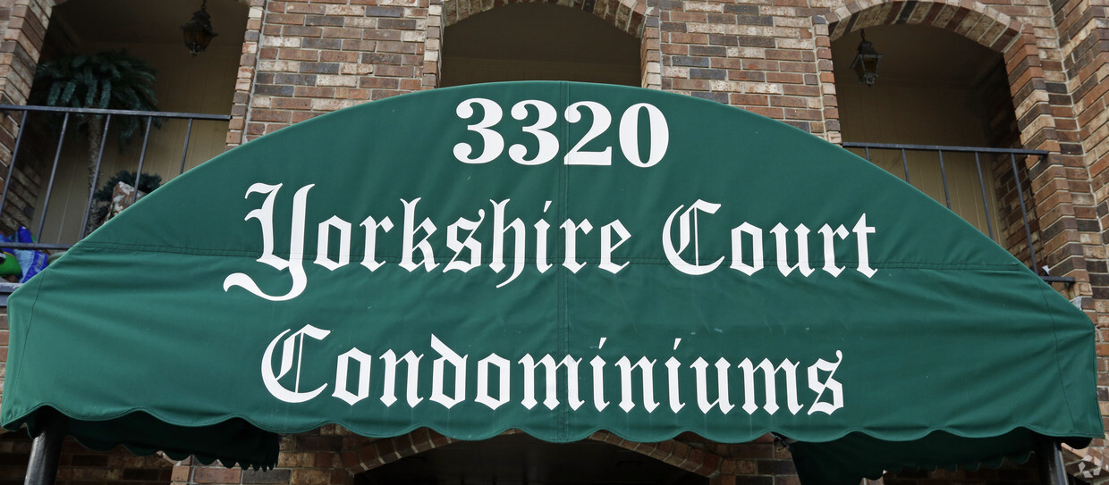 Foto del edificio - Yorkshire Court Condominums