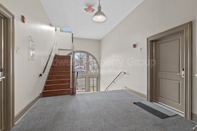 Building Photo - 4244 Chouteau Ave