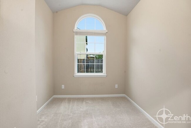 Foto del edificio - 9019 N Dogwood St