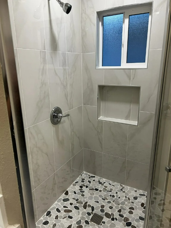 Foto del edificio - 223 W Gleason St