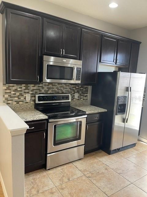 Building Photo - 10275 Hartford Maroon Rd