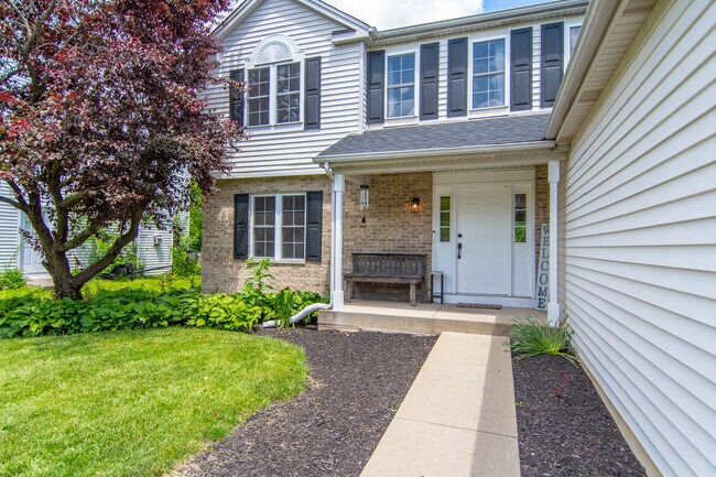 Building Photo - 5309 Maple Glen Dr