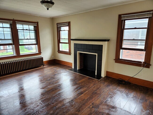 Foto del edificio - 178 Ridgewood Rd