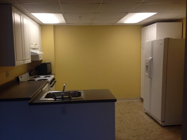 Cocina - 1629 Edgewood Ave