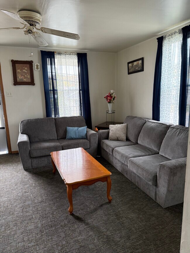 Foto del edificio - 1917 2nd St