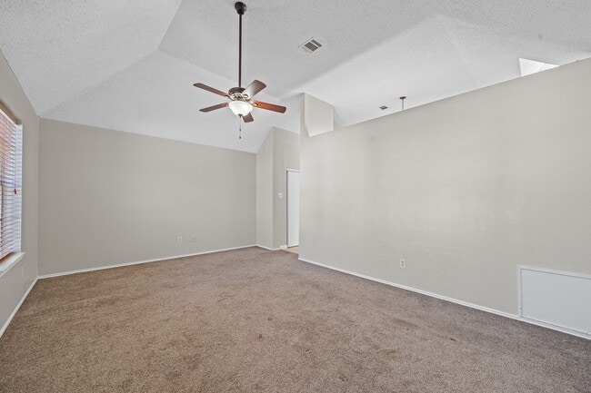 Building Photo - 11123 Gatesden Dr