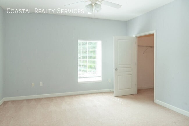 Building Photo - 113 Brooks St SE