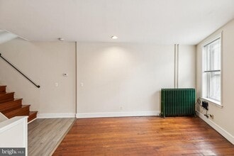 Building Photo - 918 E Passyunk Ave