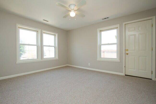 Foto del edificio - 5112 W Dakin St