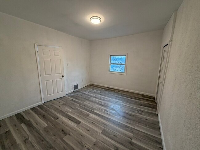 Foto del edificio - 3209 Juliet St