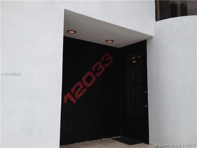 Building Photo - 12033 SW 82nd Ave