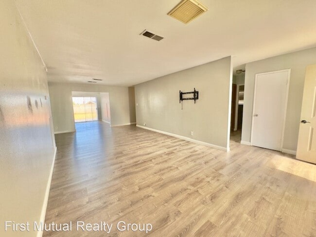Building Photo - 4 br, 2 bath House - 7208 Pinedale Ave