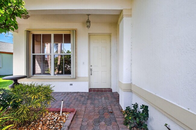 Building Photo - 8403 Siciliano St