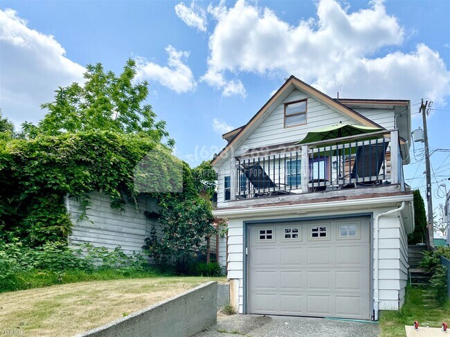Building Photo - 2 br, 3 bath House - 8040 16th Ave NE -