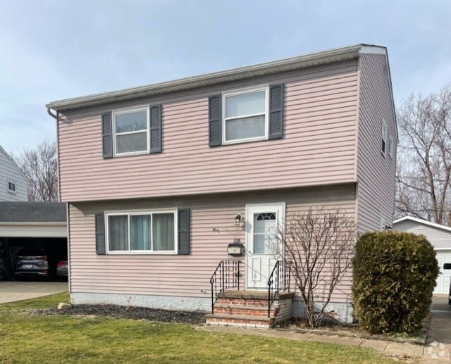 Apartments for Rent in Middleburg Hts OH with Garages 1,181 Rentals