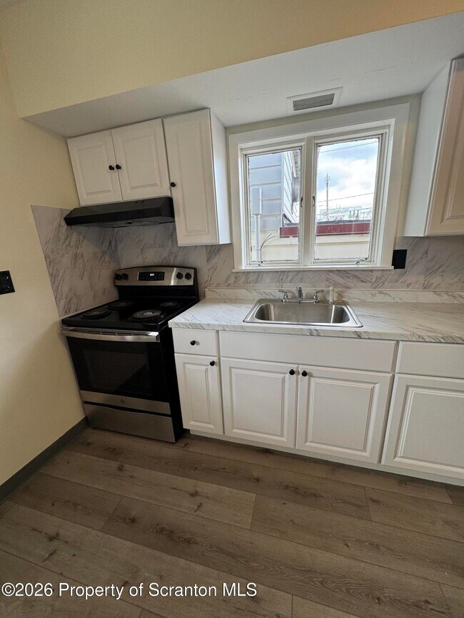 Foto del edificio - 615 3rd St