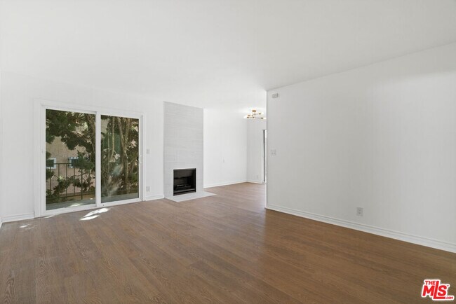 Foto del edificio - 4350 Berryman Ave