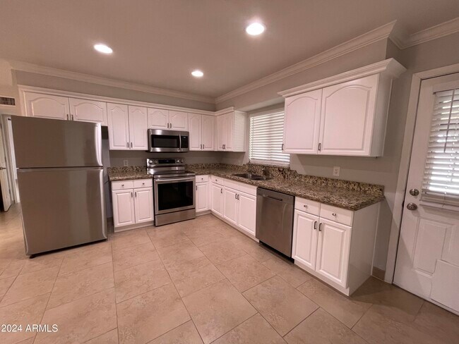 Foto del edificio - 6804 N 17th St