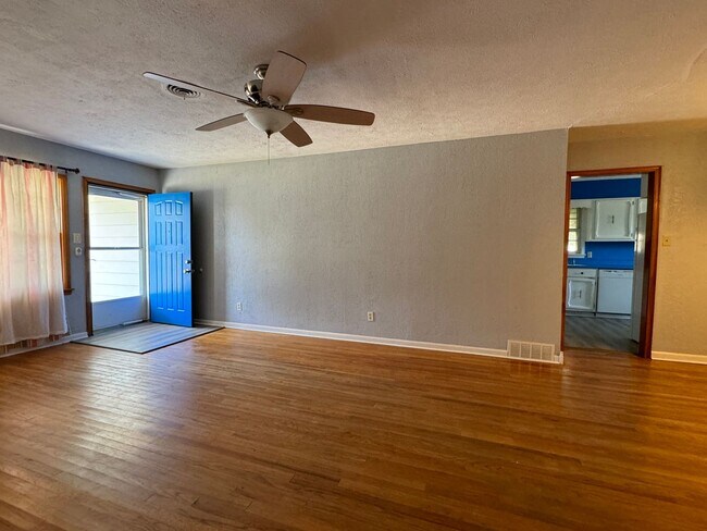 Foto del edificio - 1425 NW Lindy