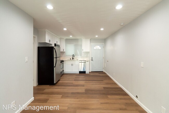 Foto del edificio - 1 br, 1 bath Apartment - 4786 E Malta Stre...