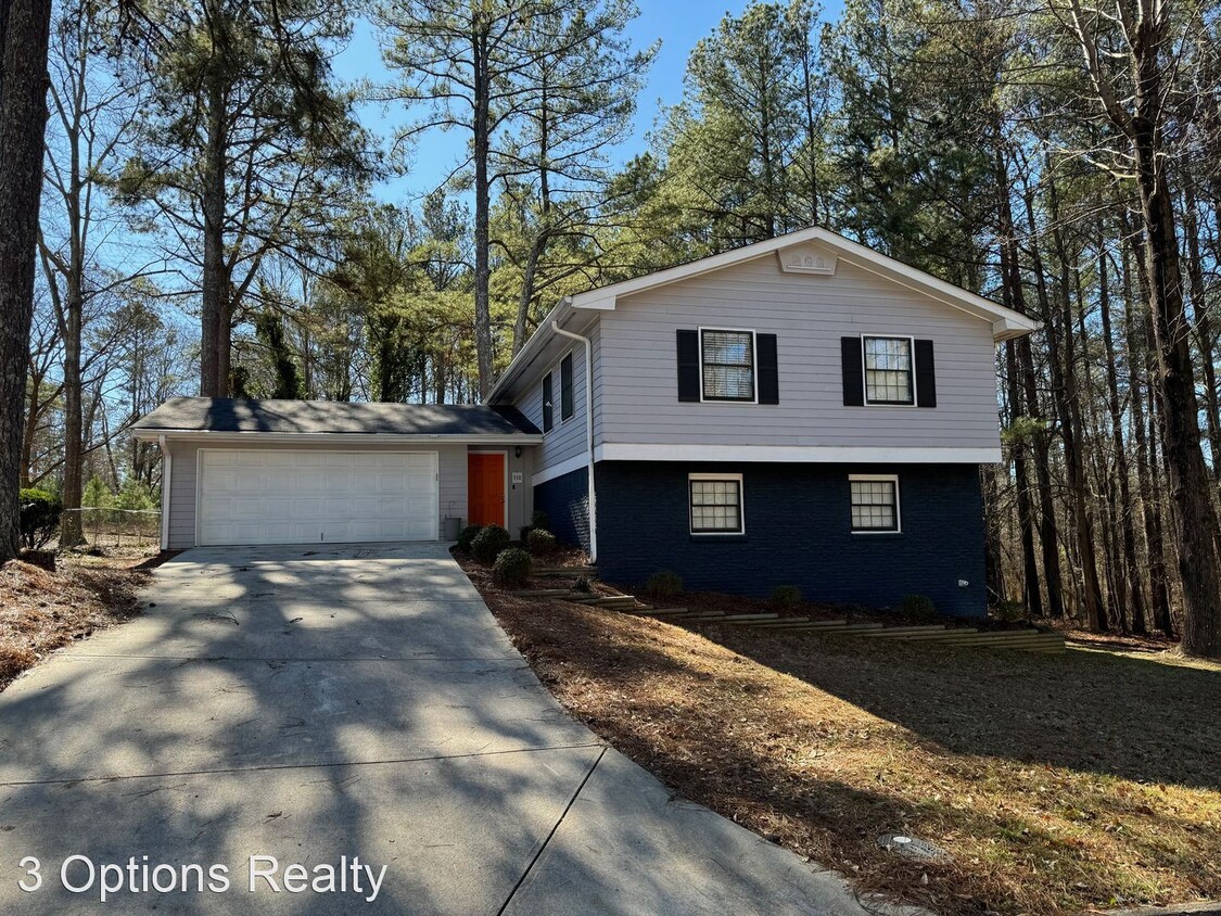 Foto principal - 3 br, 2 bath House - 110 Feldwood Pines St...