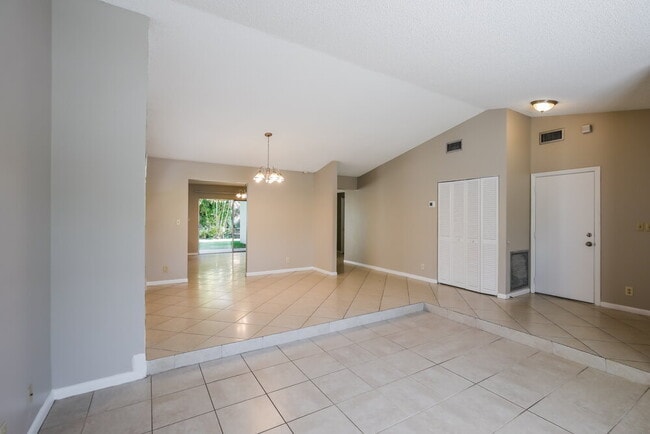 Building Photo - 9611 NW 44th Ct