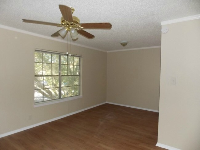 Foto del edificio - 3417 Willowrun Dr